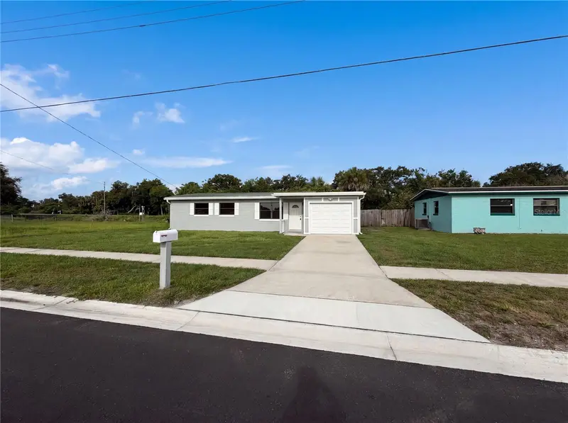 2535 Stratford Dr, FL