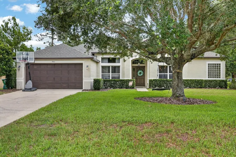 740 Hornbean Ct, FL