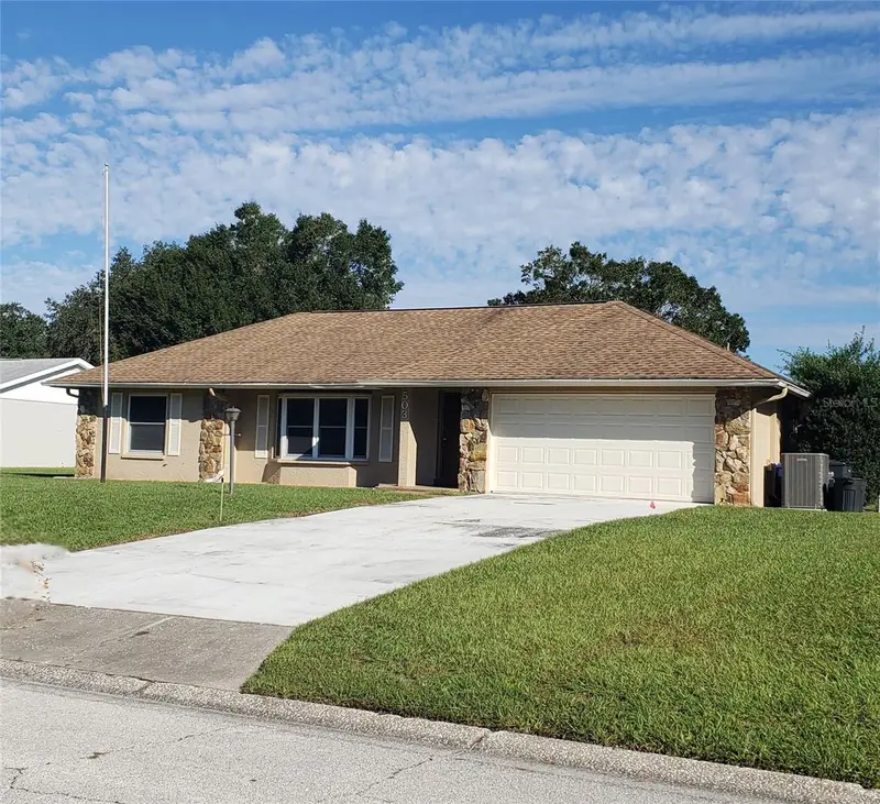 503 Chancellar Dr, FL