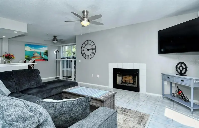 850 S Tamiami Trl #801, FL
