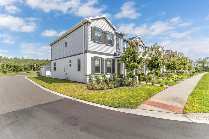 9201 Gran Teatro Dr, FL