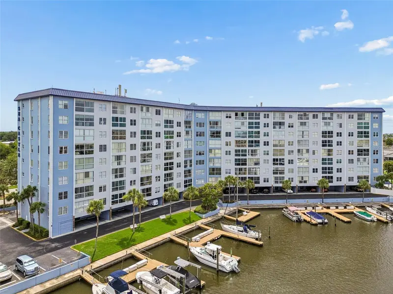 4939 Floramar Ter #610, FL