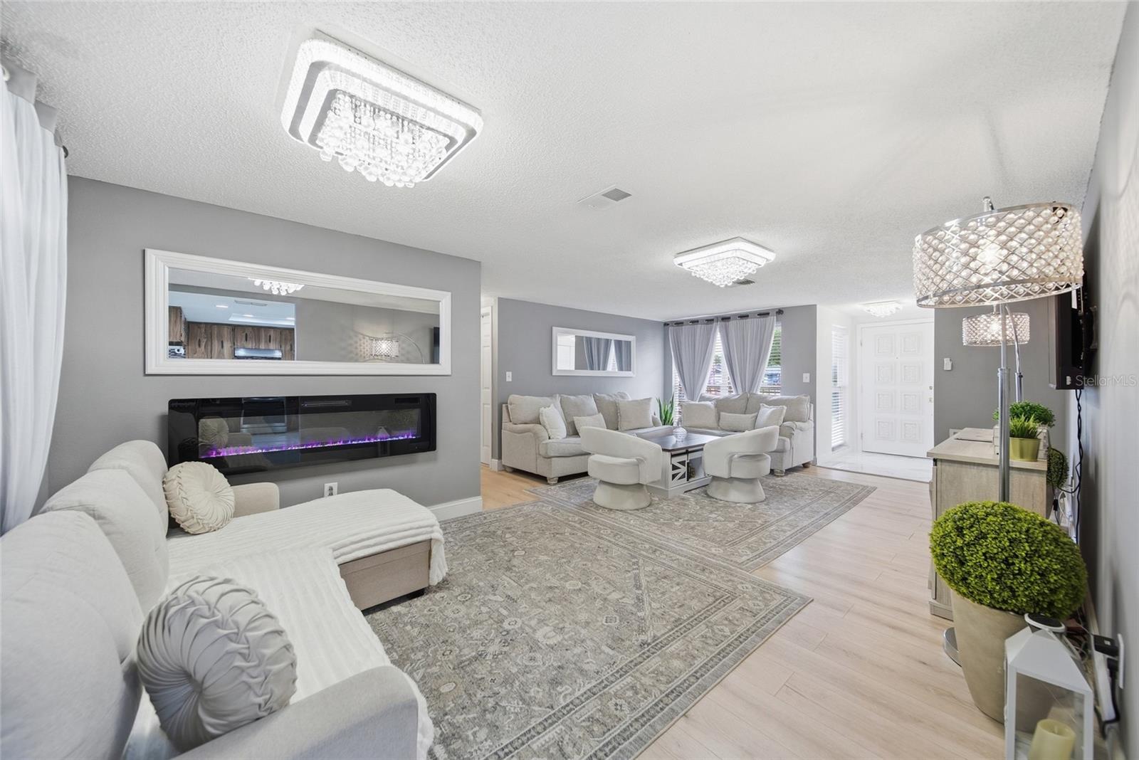 7435 Fireside Dr, FL