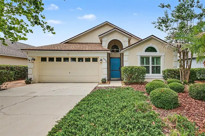 2936 Moorcroft Ct, FL