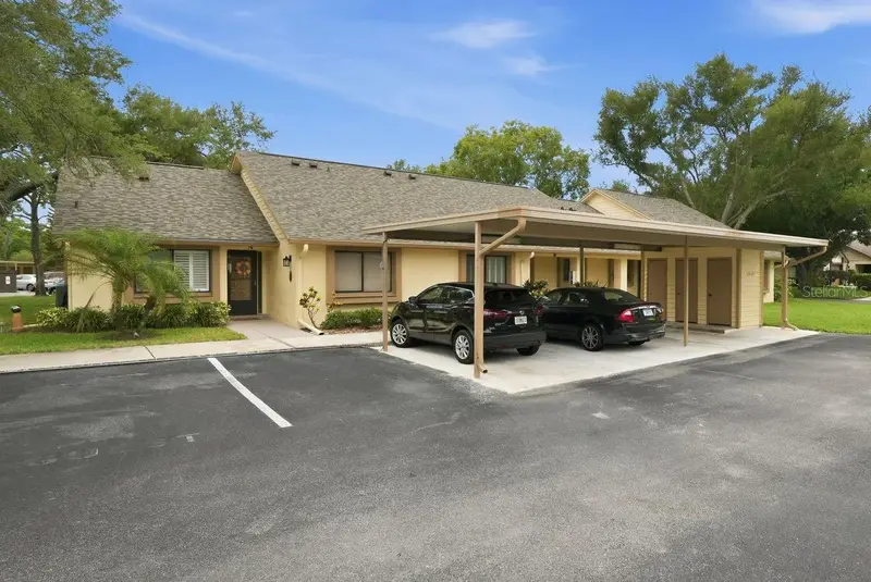 2538 Oakleaf Ln #33b, FL