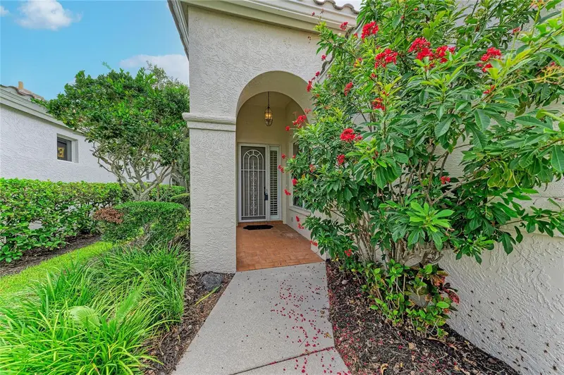 3883 Alamanda Dr, FL
