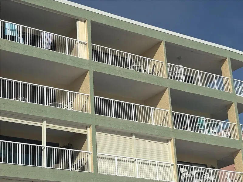 19236 Gulf Blvd #402, FL