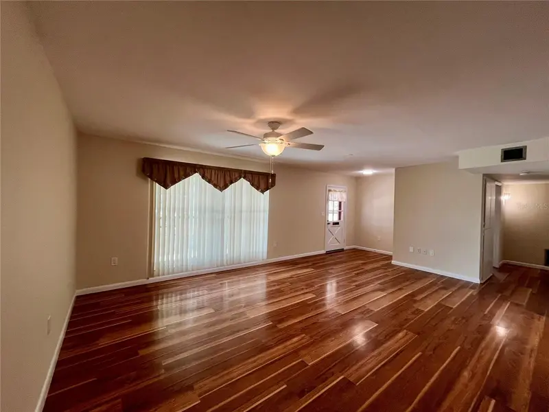 704 Torrey Pines Ave, FL