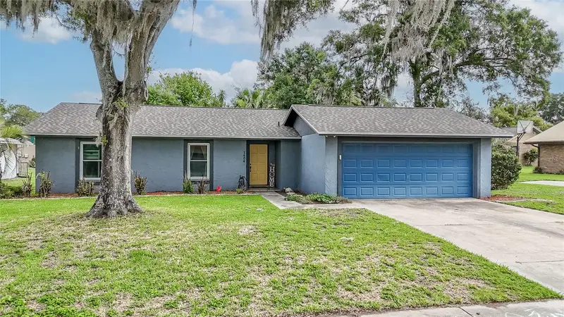 1404 Redbud Cir, FL