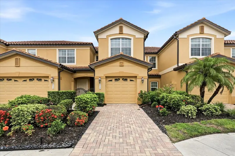 8137 Miramar Way, FL