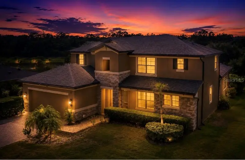 743 Wellington Ct, FL