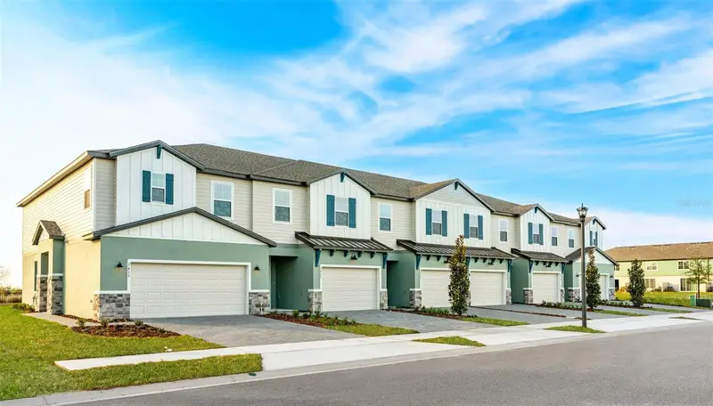 1117 Orange Trailside Way, FL