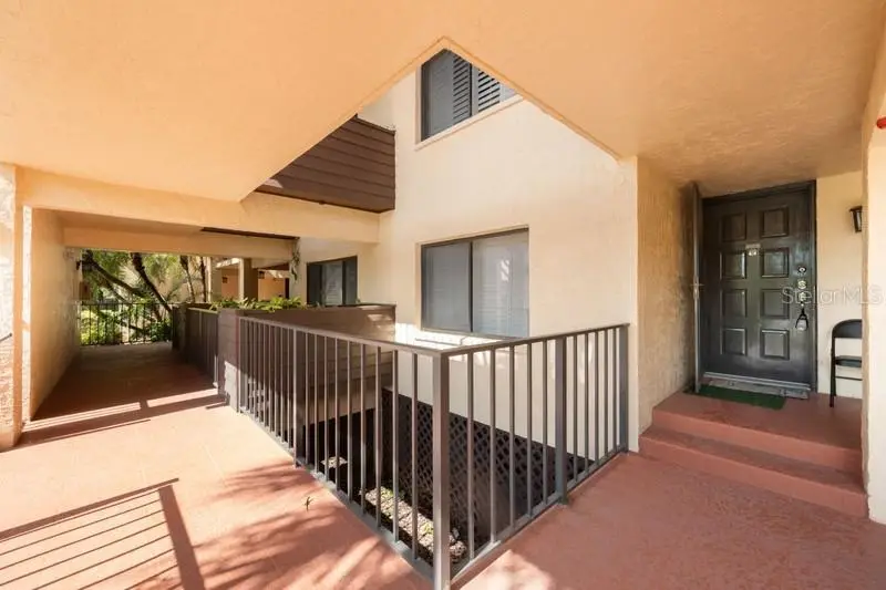 1060 Pinellas Bayway S #103, FL