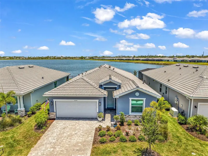8304 Shore Lake Dr, FL