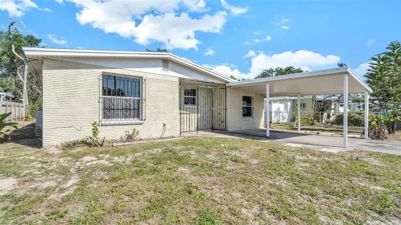 5609 Golden Dr, FL