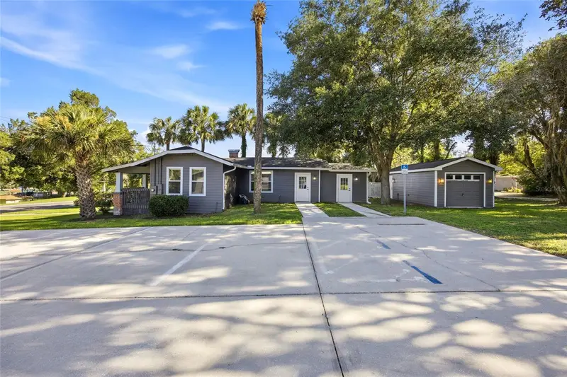 527 Ne 8th Ave, FL