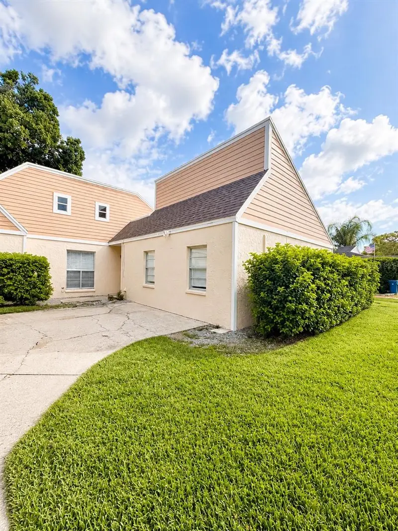 17708 Rivendel Rd, FL