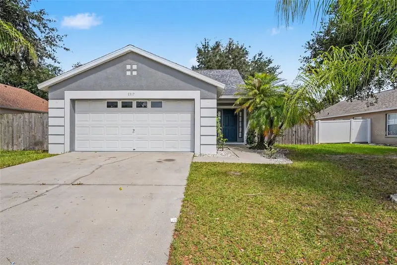 1317 Avonwood Ct, FL
