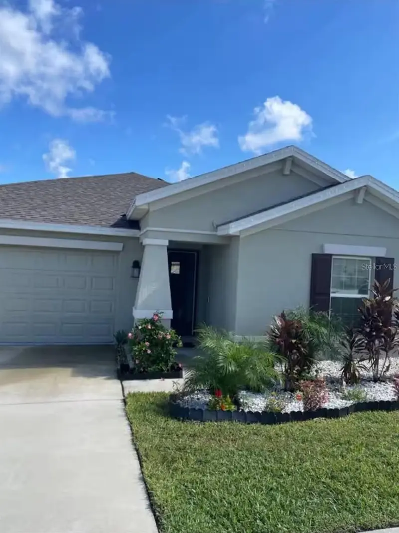 815 Ofanto Way, FL