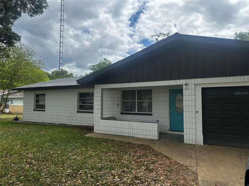 26 Lake Court Loop, FL