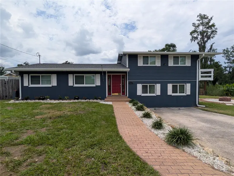 1011 N Palm Dr, FL