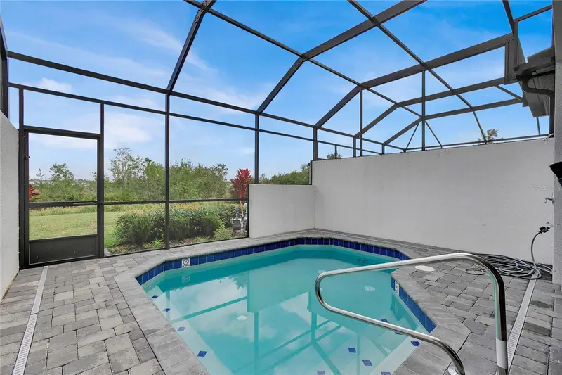 486 Captiva Dr, FL