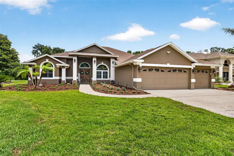 3904 S Nine Dr, FL