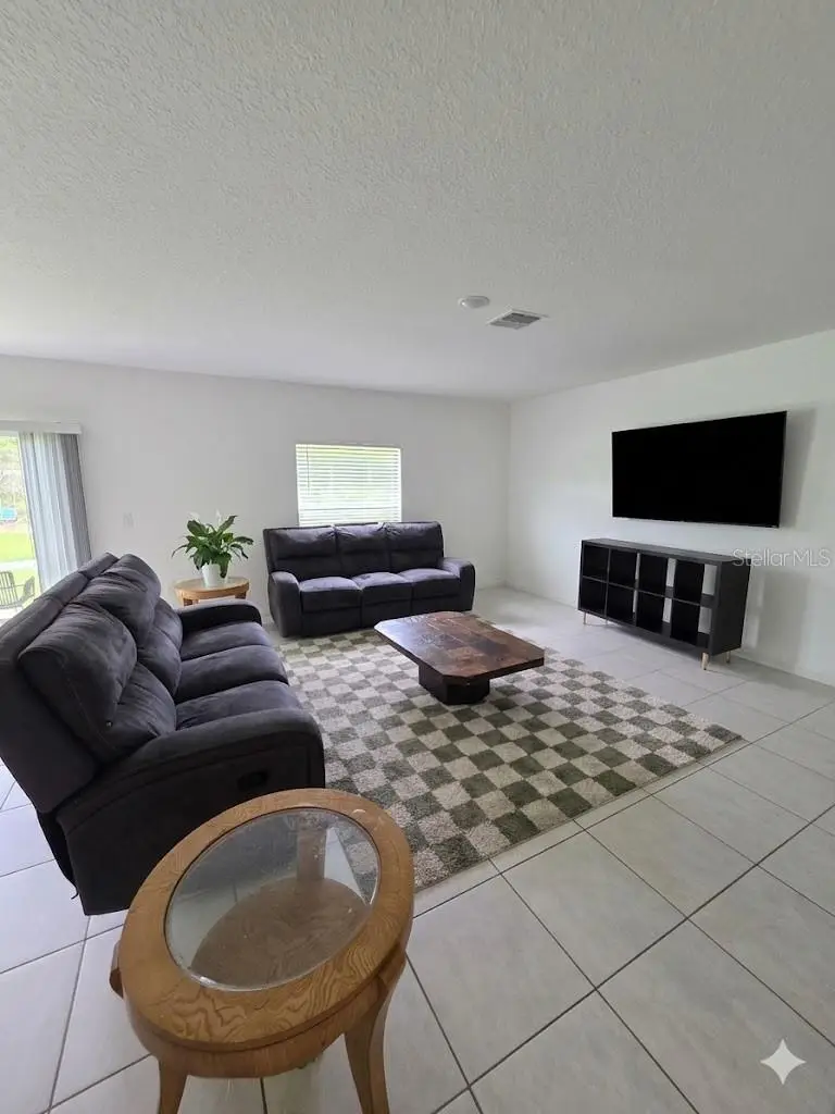 216 Citrine Loop, FL