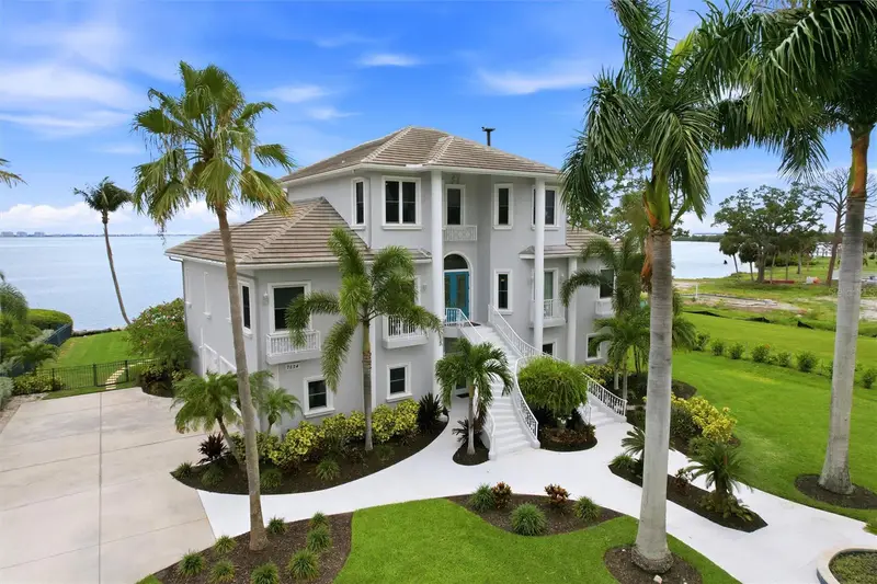 7524 Westmoreland Dr, FL