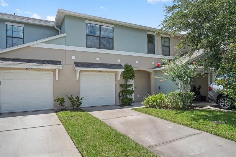 2220 Windsor Lake Cir, FL
