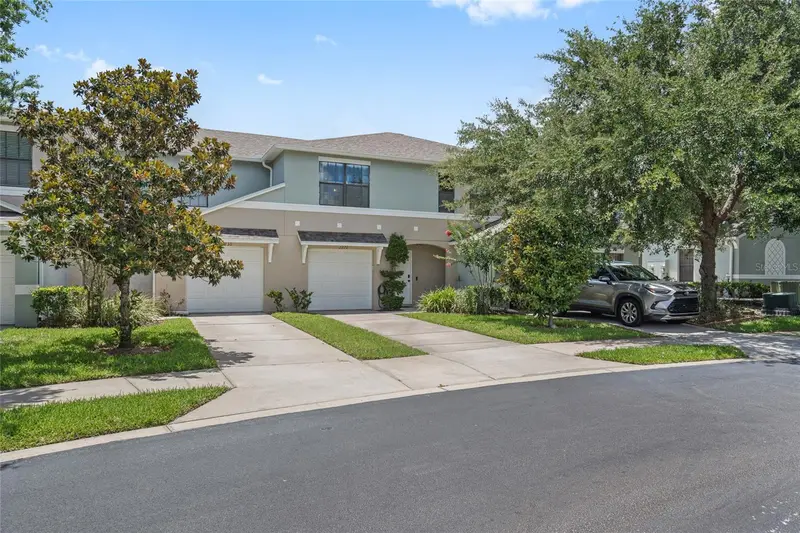 2220 Windsor Lake Cir, FL