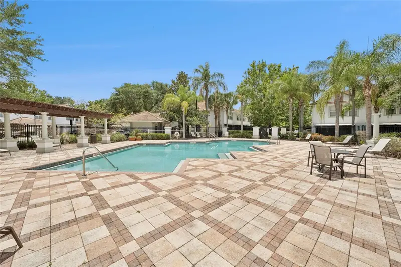 7138 Showcase Ln, FL