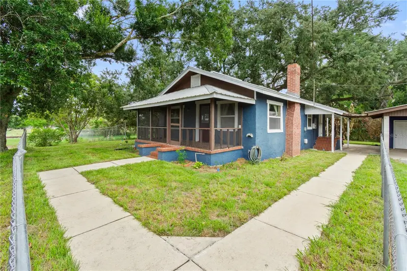 30 E 8th St, FL