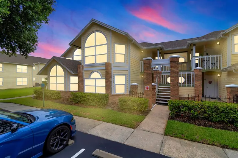 5004 Laguna Bay Cir #49, FL