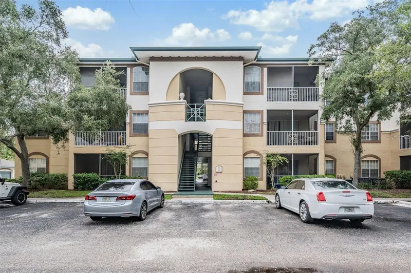 17101 Carrington Park Dr #421, FL