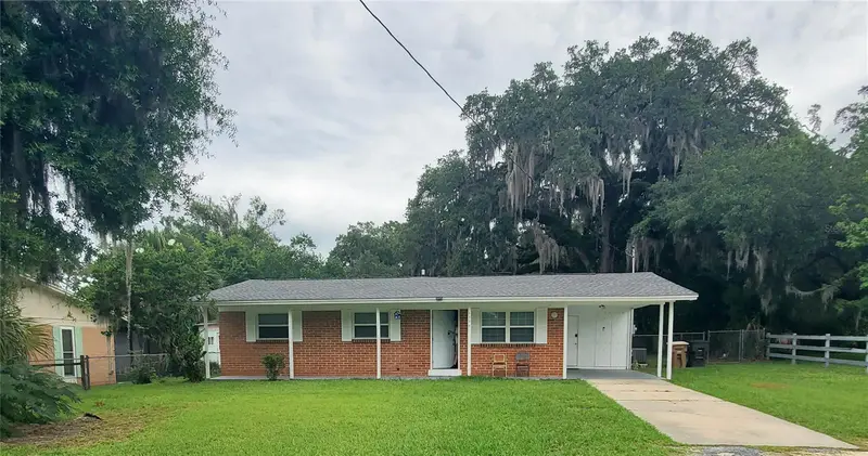 1335 Ne 10th St, FL
