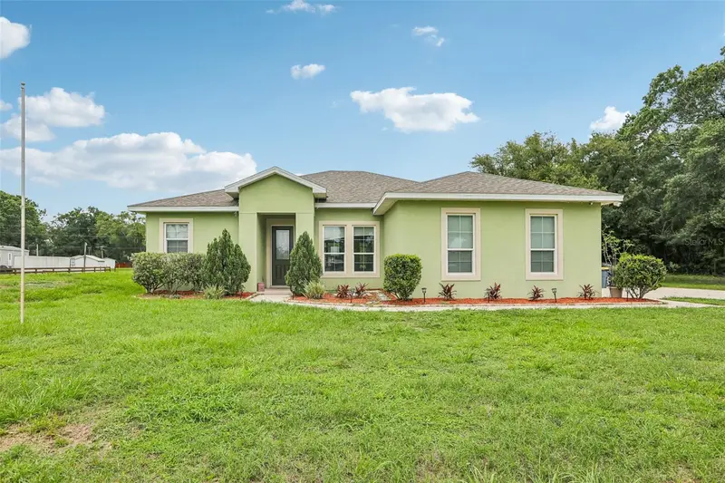 9876 Pangola Loop, FL