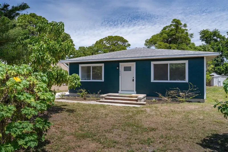 1520 19th Ave W, FL