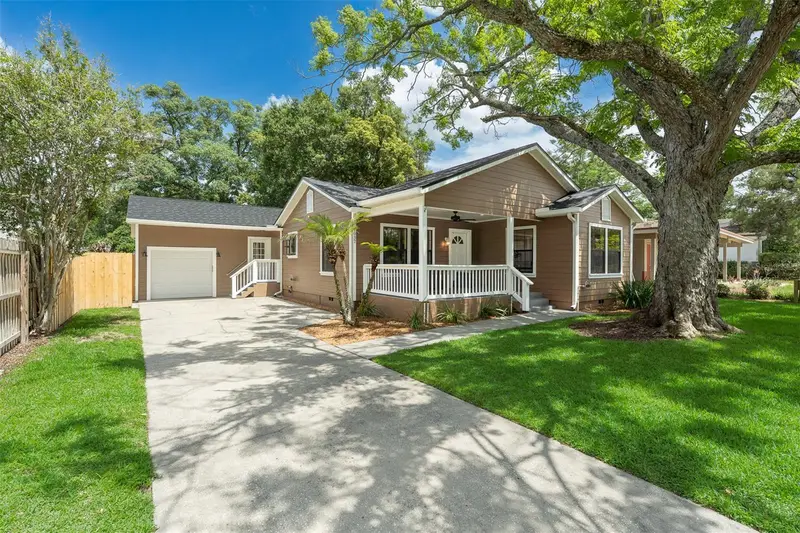 Lake Eola Heights pending