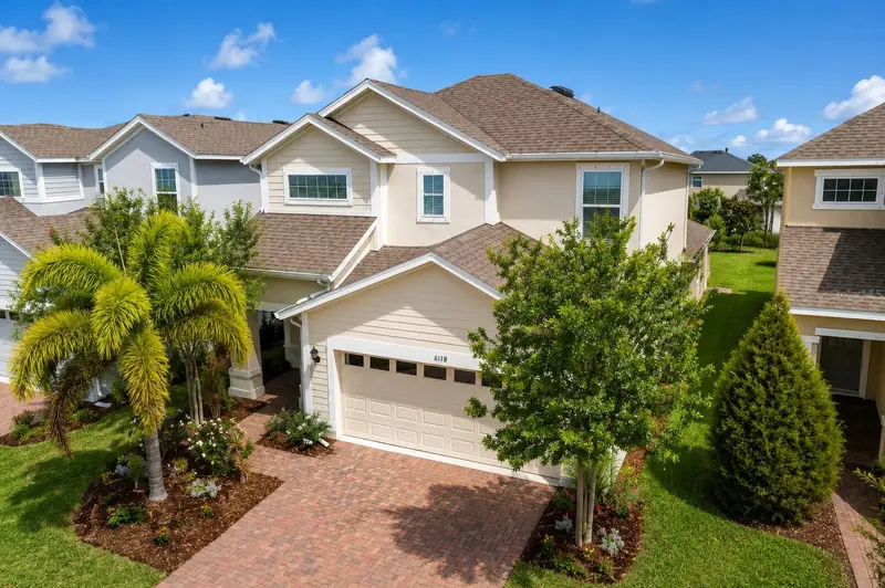 6118 Voyagers Pl, FL