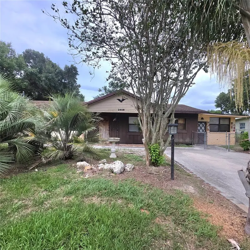 2408 Avenue A Ter Nw, FL