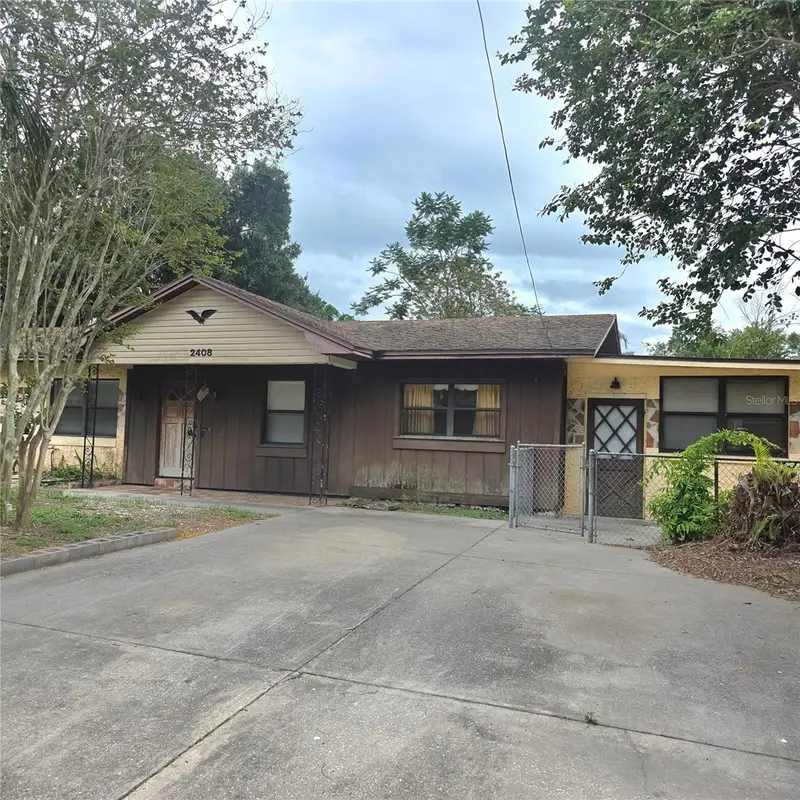 2408 Avenue A Ter Nw, FL