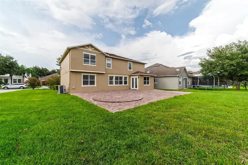 10124 Malpas Pt, FL