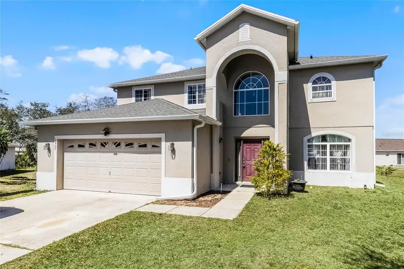 1907 Lakeview Way, FL