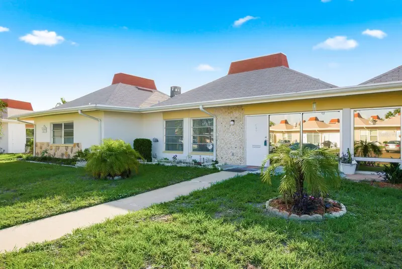 4344 Tahitian Gardens Cir #B, FL