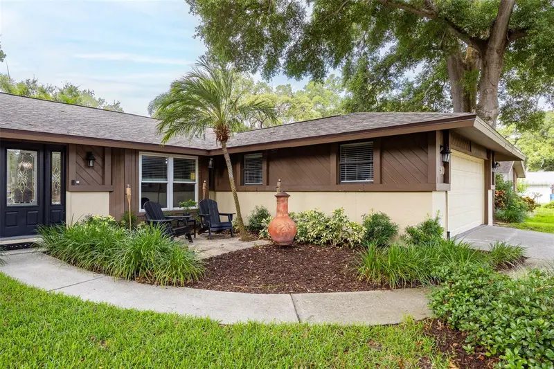 1430 Sutton Place Dr, FL