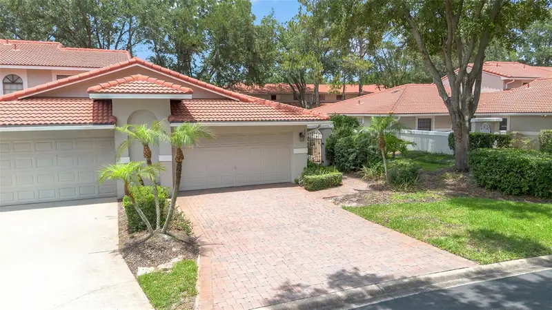 8237 Breeze Cove Ln, FL