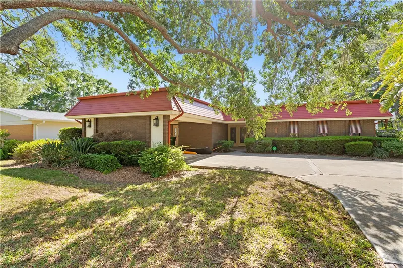 207 S Sherrill St, FL