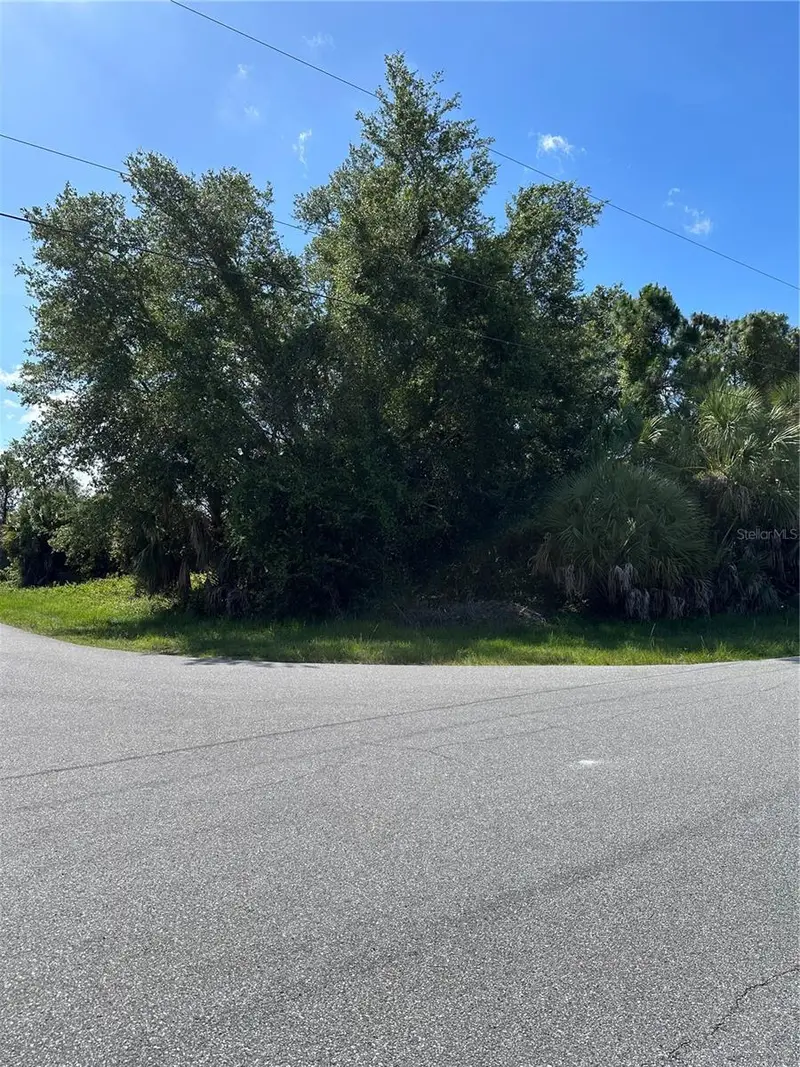 Clovelon St, FL
