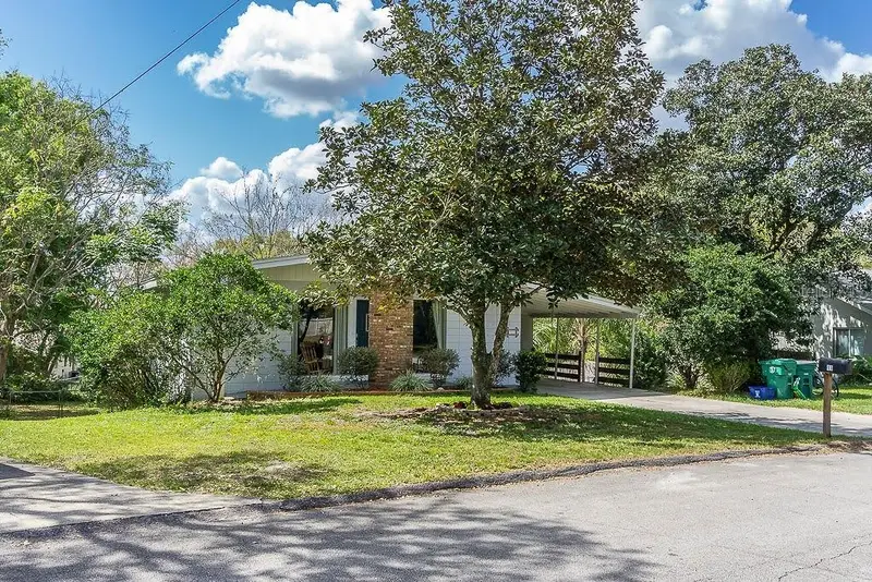 11 S University Cir, FL